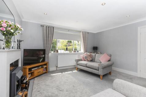 Bramleys Estate Agents - Gernhill Avenue - Fixby (