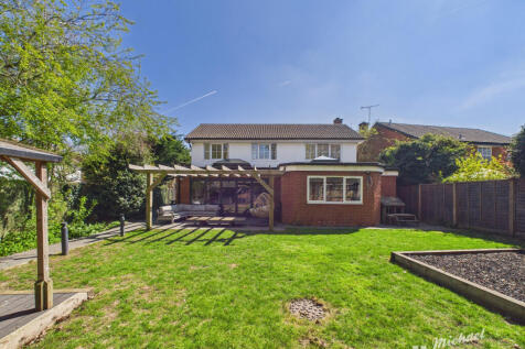 CAM03218G0-PR0602-STILL001