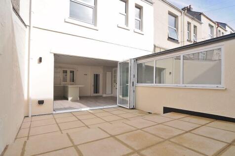 Garden/Rear