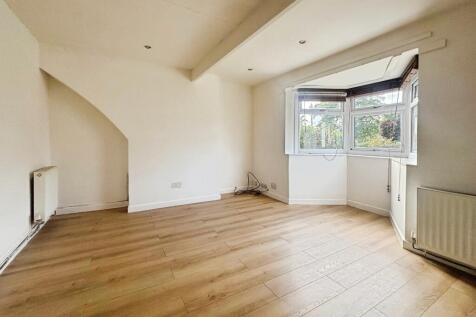 Living room 3