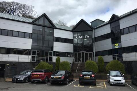 Office to rent in old tame