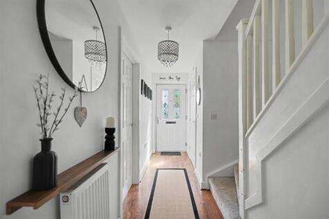 Entrance Hall_2.jpeg