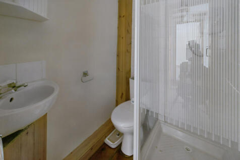 CAM01577G0-PR1035-STILL006