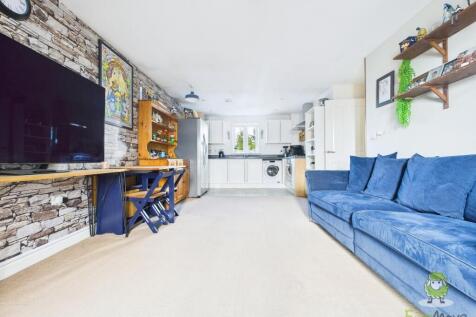 CAM01543G0-PR0151-STILL015