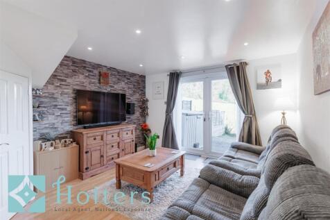 10 Heather Close, Newtown-03.jpg