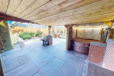 Hoylake Grove Rear Garden