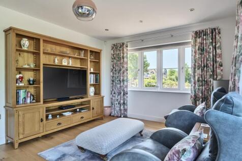 1291100-23-6827099bc7db8-ARW .jpg