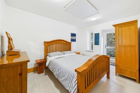 Lower Ground Floor Bedroom