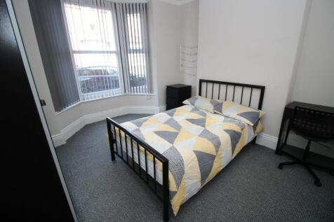 6 Bedroom House in LN5 7QF