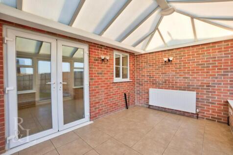 367 Station Road (14).jpg