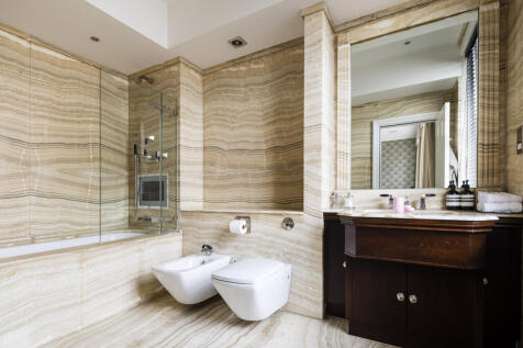 6 bed, 9 bath Town House in London - Photo 16