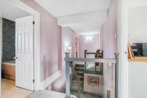 6 Bugbrooke Road, Gayton