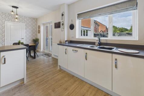 CAM04273G0-PR0192...