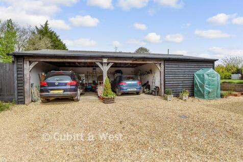 Driveway/Parking. No Number