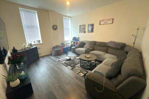 Living Rm pic 2.jpeg
