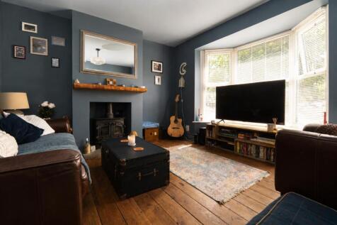 Living Room.jpg