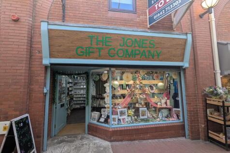 Retail Property (high street) to rent in northallerton