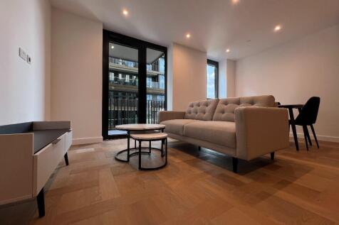 London Dock | Saffron Wharf | 8th Floor | Modern Two Bedroom