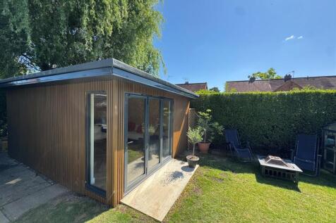 Garden Outbuilding.jpg