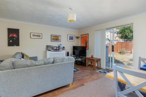 Sitting room with doors to garden