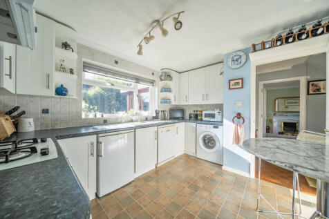 1348387-6-68bb103...