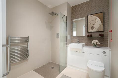Apt20-bathroom-vs.jpg
