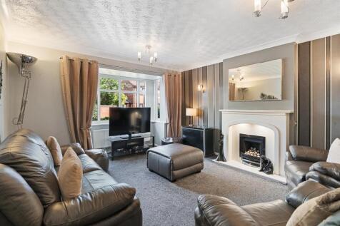 Living Room2.jpg