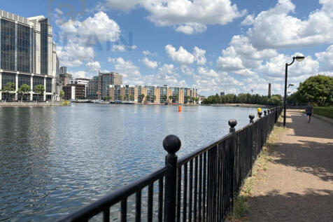 Wheat Sheaf, E14 Flat for Sale by Barrain London E