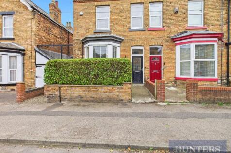 CAM05316G0-PR0193-STILL025.jpg