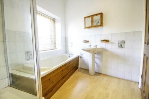 bathroom highfield.jpeg