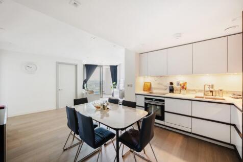 Luxury two-bedroom apartment on a high floor of Westmark Tower with panoramic views, open-plan living, private balcony, and high-spec Siemens/Miele kitchen. Two double bedrooms (one en-suite). Residen