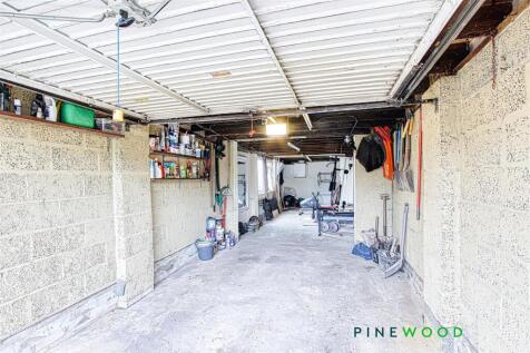 TANDEM GARAGE/WOKSHOP