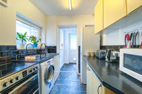 4 Bedroom Semi-Detached in BN2 4FE