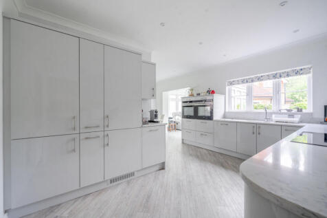 1306645-20-684abd...