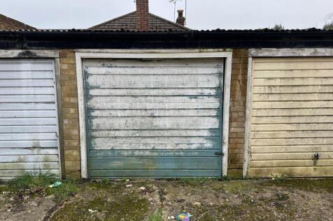Garage.JPG