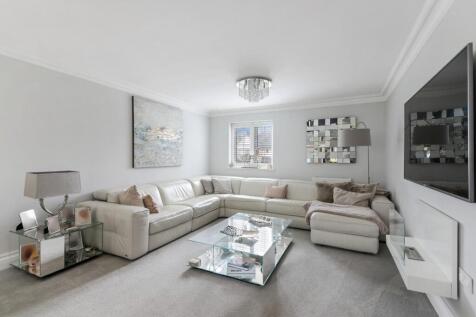 ACORN CLOSE (10).jpg