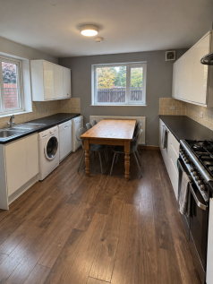 6 Bedroom Terraced in NE2 1UY