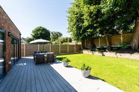 5 bed, 5 bath Detached in Sheffield - Photo 36