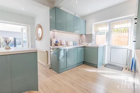 KITCHEN BREAKFAST ROOM