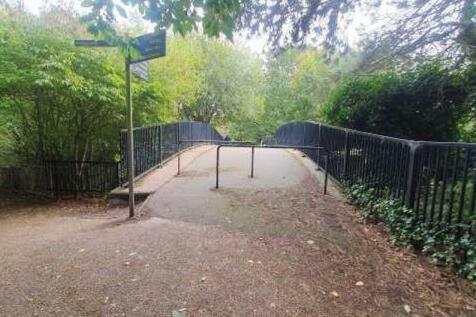 2339087 Web Medium 1 T202512081155.jpeg