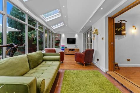 3 Westminster Drive31.jpg