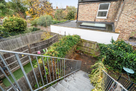 1374936-5-69048f1...