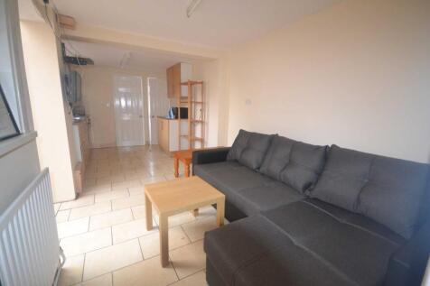 7 Bedroom Terraced in RG1 5LZ