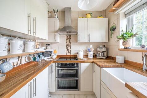 Drummond Gardens Christ Church Mount, KT19 8RP