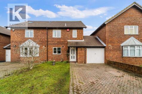 Alsom Avenue, Worcester Park - KT4 7EG