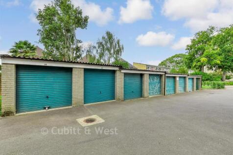 Driveway/Parking