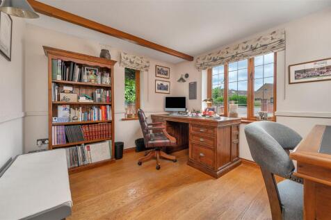 August Lodge PH-31.jpg