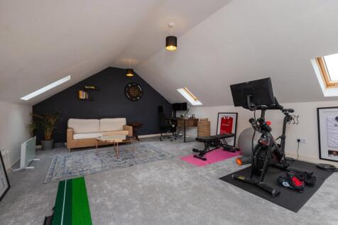 4 bed, 3 bath Detached in Glasgow - Photo 78