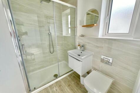 IMG-20240812-WA00...