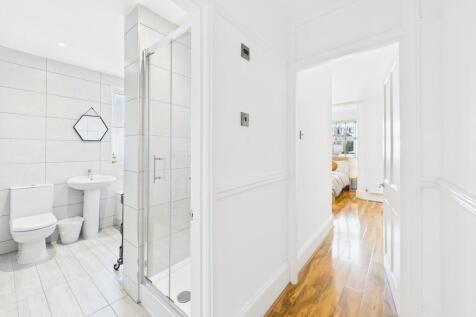 CAM03974G0-PR0120...